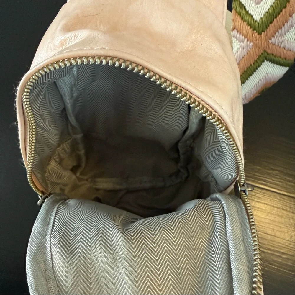 Stylish‎ Pink Crossbody Bag